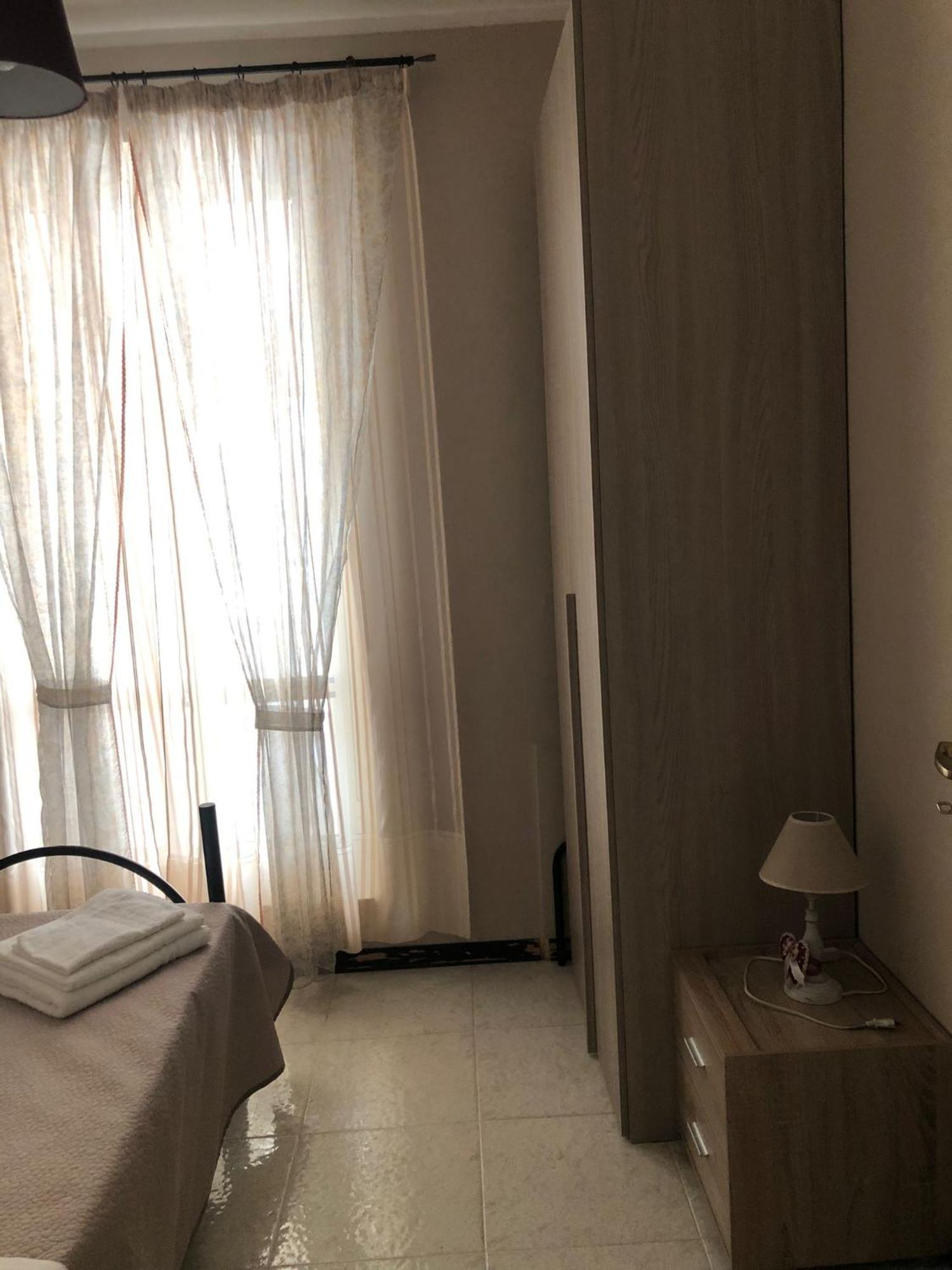 Appartamento "Rina Centro Sicilia" Pietraperzia Экстерьер фото